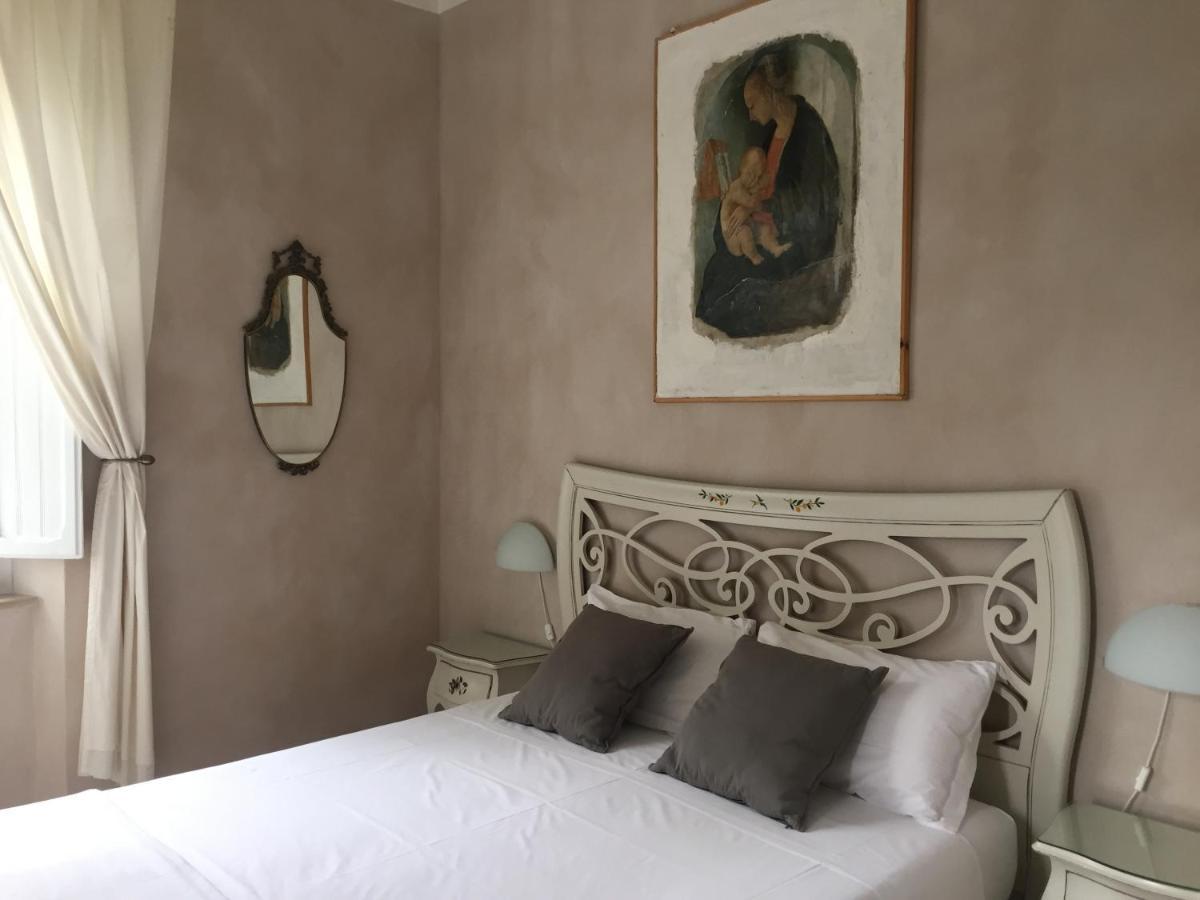 Villa Liberty อูร์บีโน ภายนอก รูปภาพ