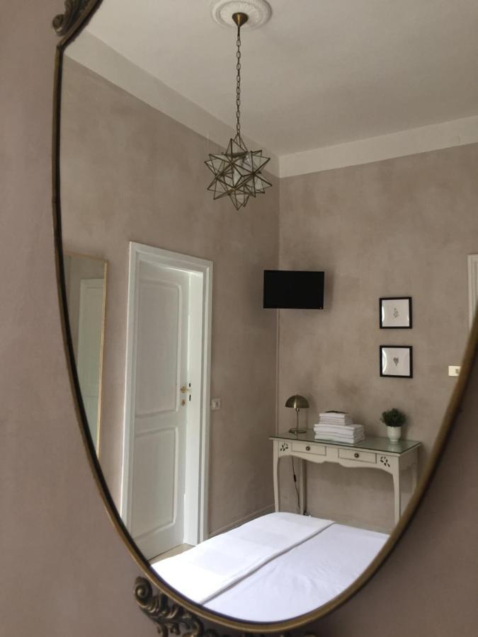 Villa Liberty อูร์บีโน ภายนอก รูปภาพ