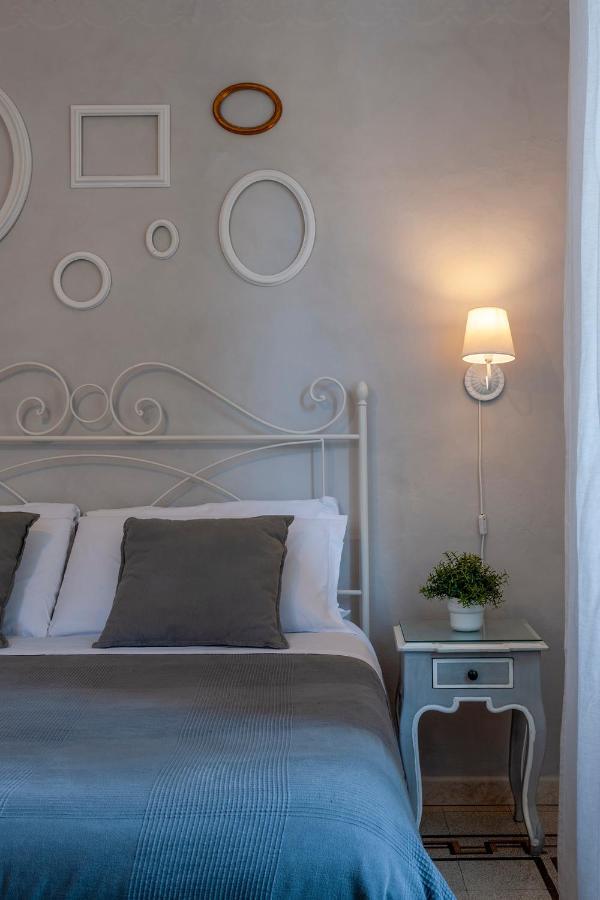 Villa Liberty อูร์บีโน ภายนอก รูปภาพ